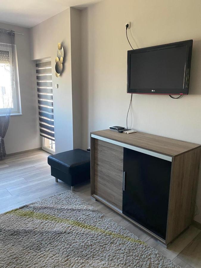Gabrielle Apartman Hajdúszoboszló Exteriör bild