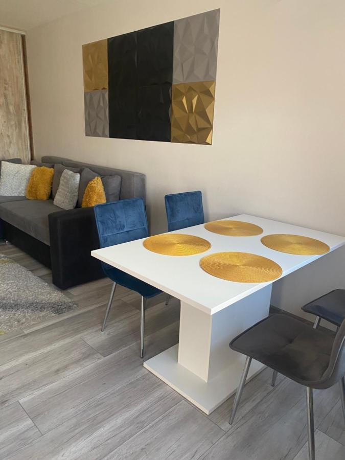 Gabrielle Apartman Hajdúszoboszló Exteriör bild